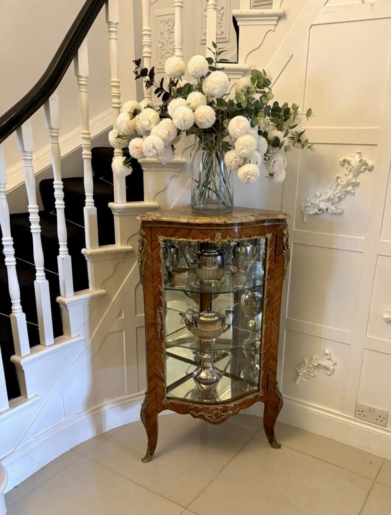 Antique Exceptional French Kingwood Serpentine Corner Display Cabinet with Marble Top and Ormolu Mounts - Image 3